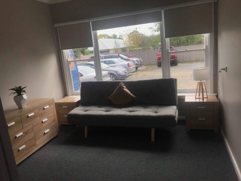 1/130 Inglis Street, Ballan VIC 3342