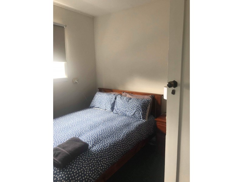 1/130 Inglis Street, Ballan VIC 3342