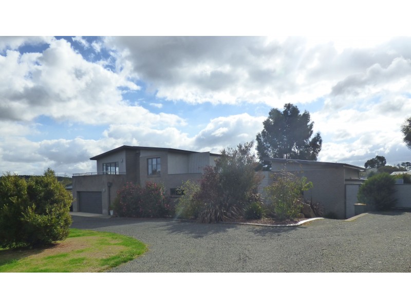 27 Gracefield Drive, Brown Hill VIC 3350