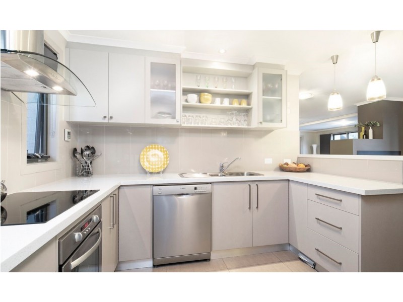 27 Gracefield Drive, Brown Hill VIC 3350