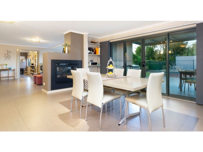 27 Gracefield Drive, Brown Hill VIC 3350