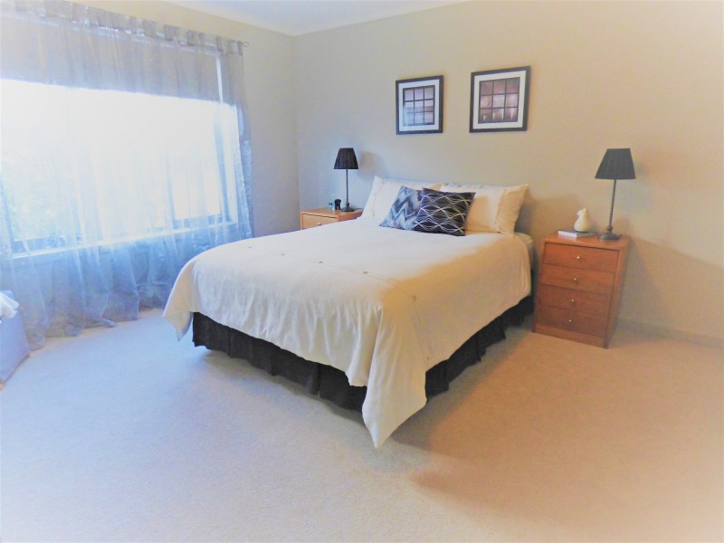 27 Gracefield Drive, Brown Hill VIC 3350