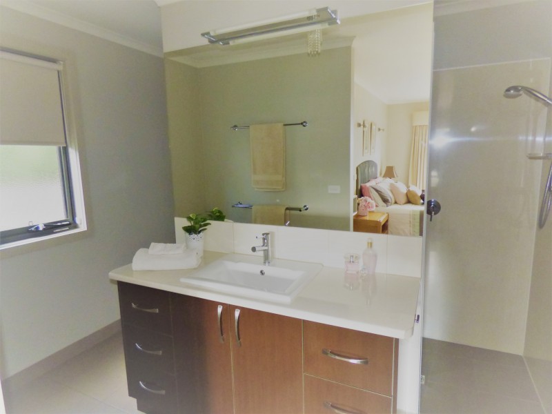 27 Gracefield Drive, Brown Hill VIC 3350