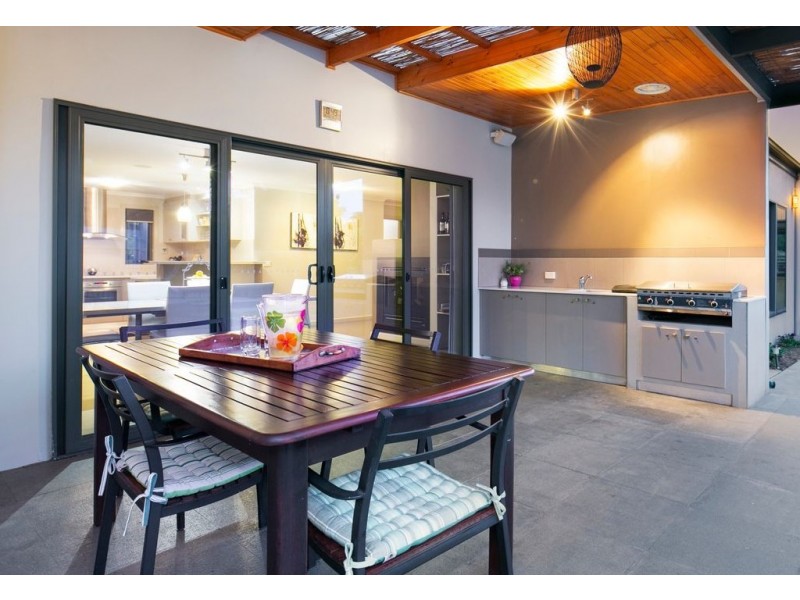 27 Gracefield Drive, Brown Hill VIC 3350