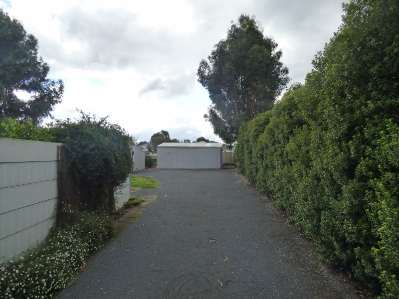 27 Gracefield Drive, Brown Hill VIC 3350