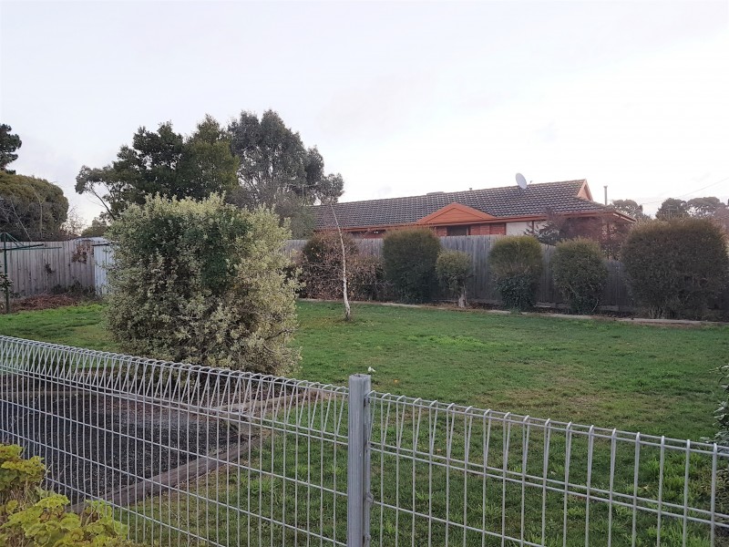 13 Atkinson Street, Ballan VIC 3342