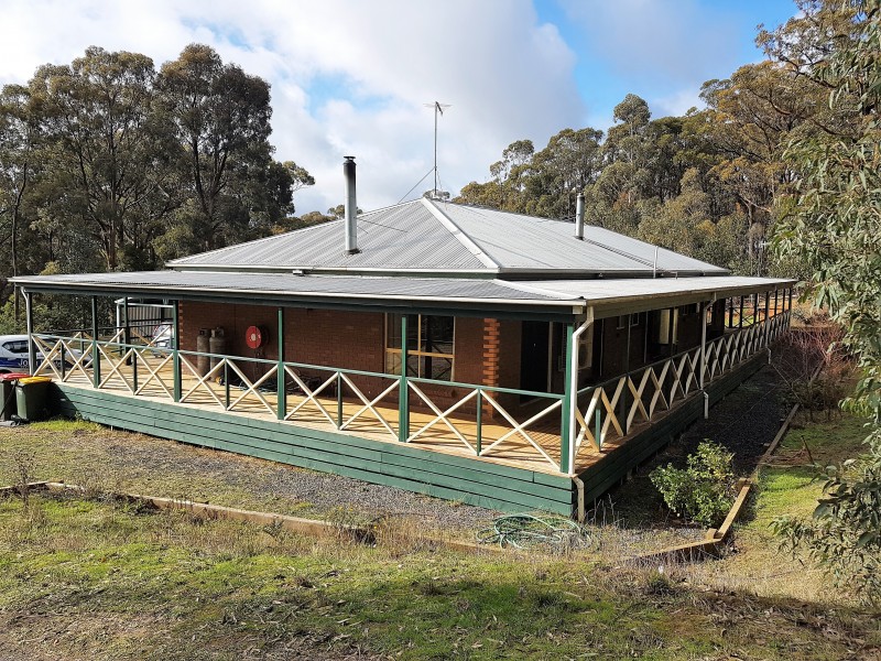 88 Foxes Lane, Gordon VIC 3345
