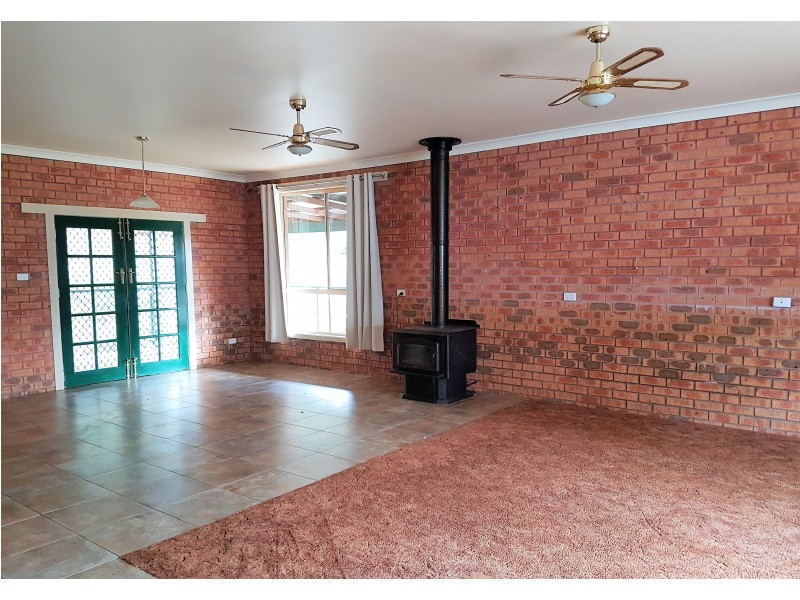 88 Foxes Lane, Gordon VIC 3345