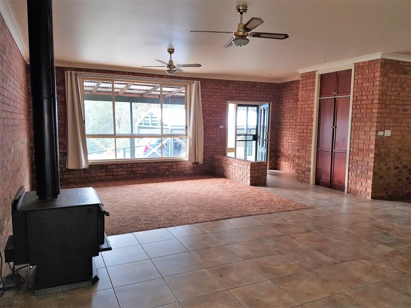 88 Foxes Lane, Gordon VIC 3345