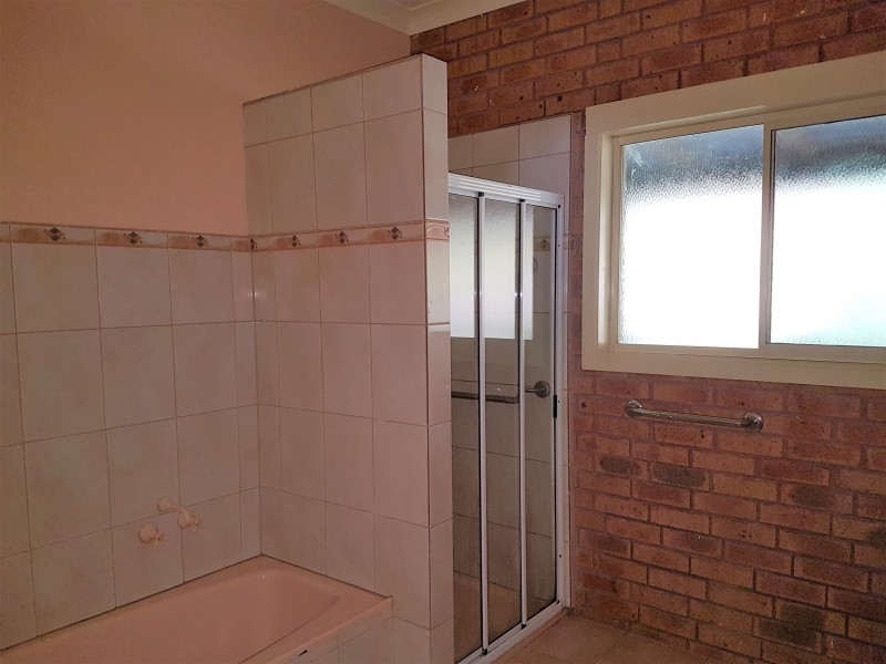 88 Foxes Lane, Gordon VIC 3345