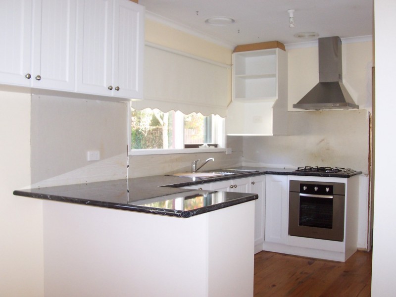 7 MAIN STREET, Gordon VIC 3345