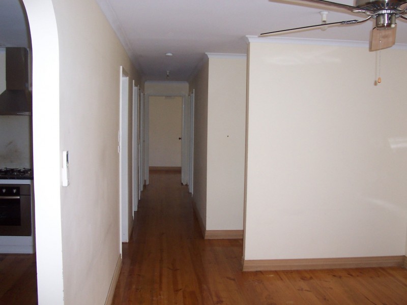 7 MAIN STREET, Gordon VIC 3345