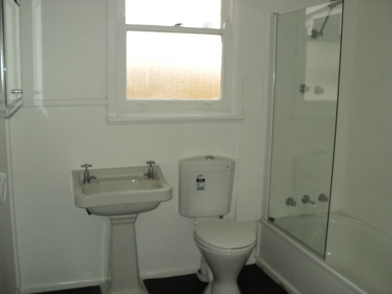 63B Edols Street, Ballan VIC 3342