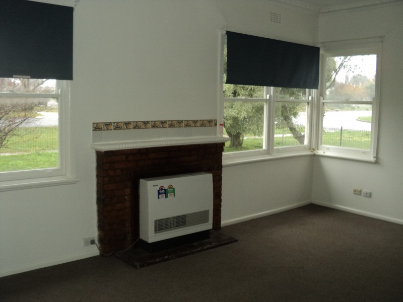 63B Edols Street, Ballan VIC 3342