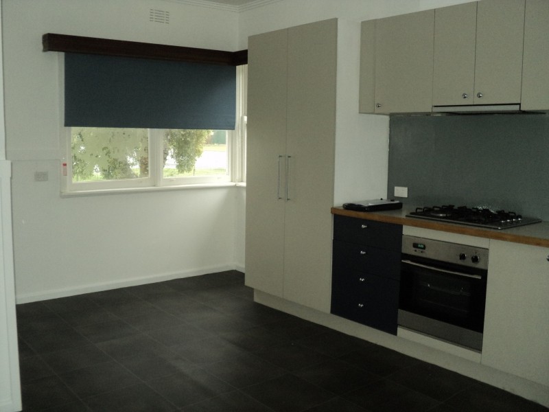 63B Edols Street, Ballan VIC 3342