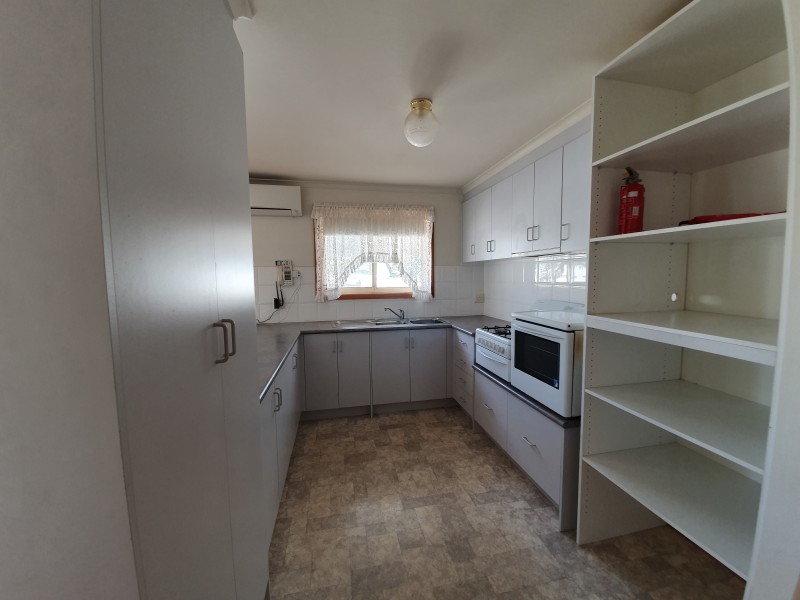 1/38 Roch Court, Ballan VIC 3342