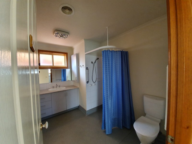 1/38 Roch Court, Ballan VIC 3342