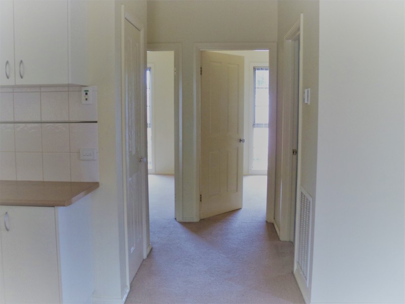 4/61 Simpson Street, Ballan VIC 3342