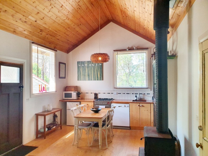 10 Wall Street, Blackwood VIC 3458