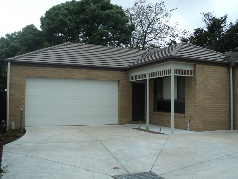 2/55 Simpson Street, Ballan VIC 3342