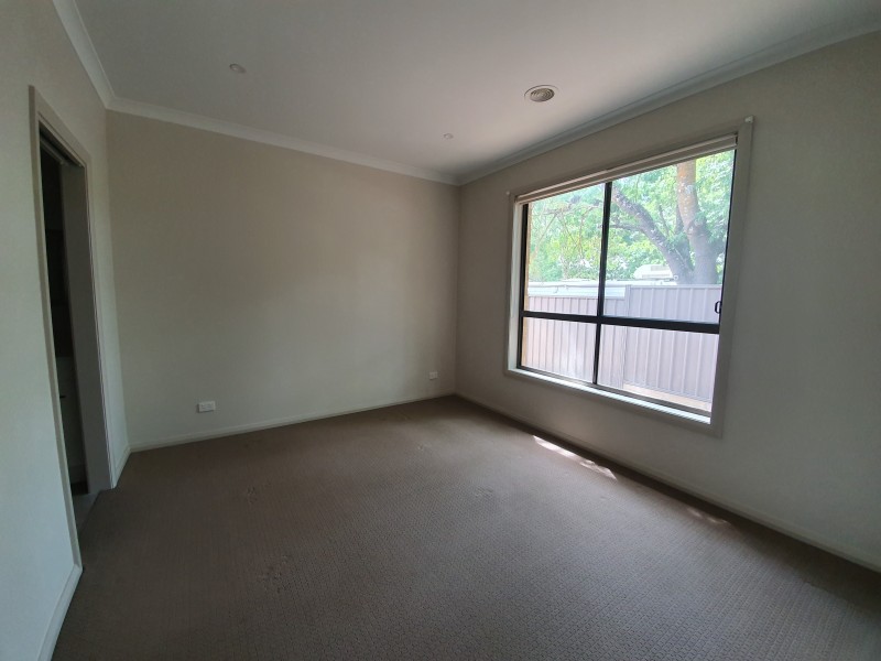 2/55 Simpson Street, Ballan VIC 3342