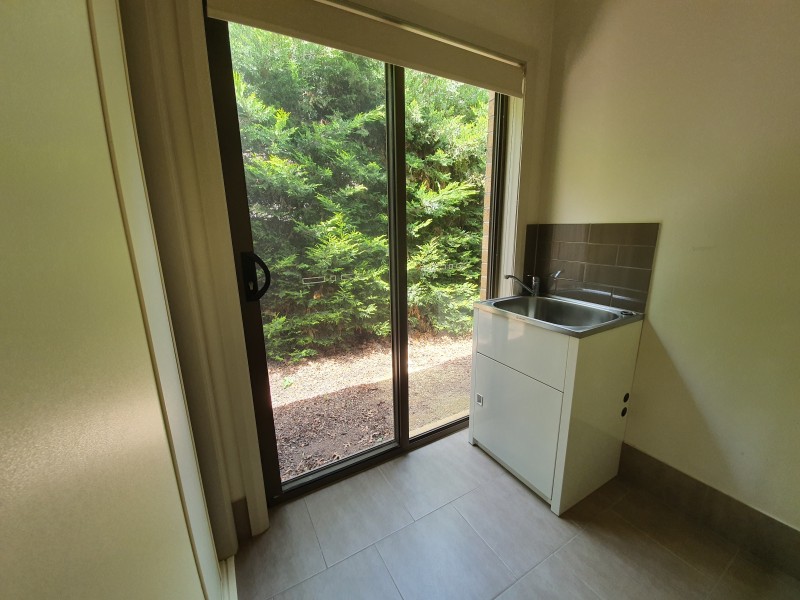 2/55 Simpson Street, Ballan VIC 3342