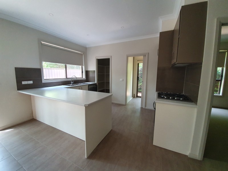 2/55 Simpson Street, Ballan VIC 3342