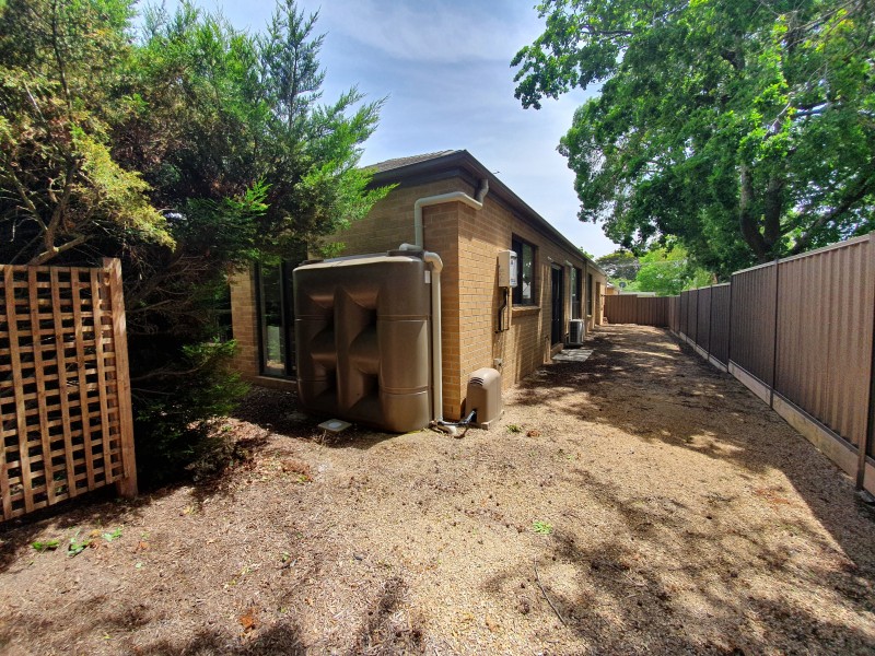 2/55 Simpson Street, Ballan VIC 3342