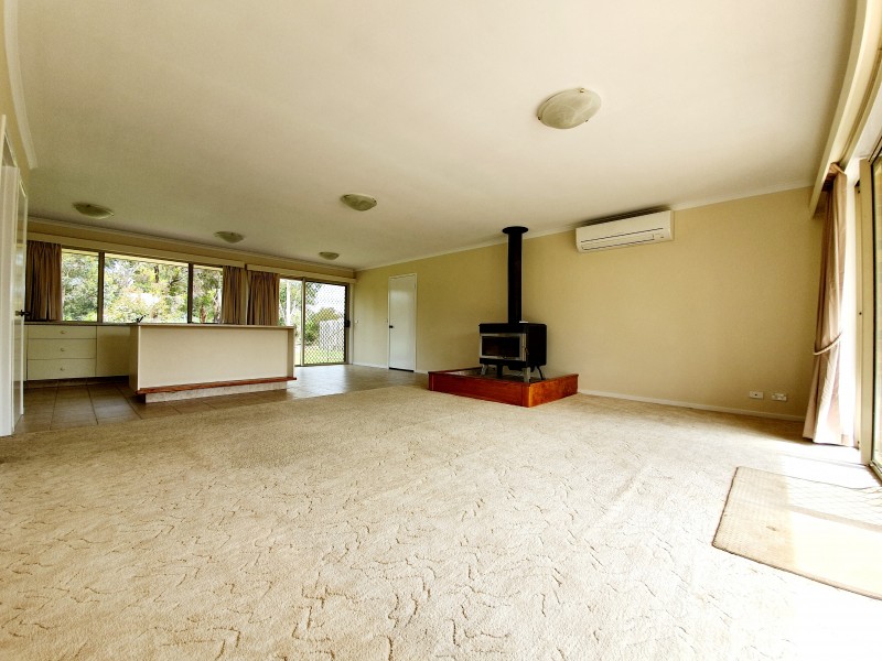 15 Old Geelong Road, Ballan VIC 3342