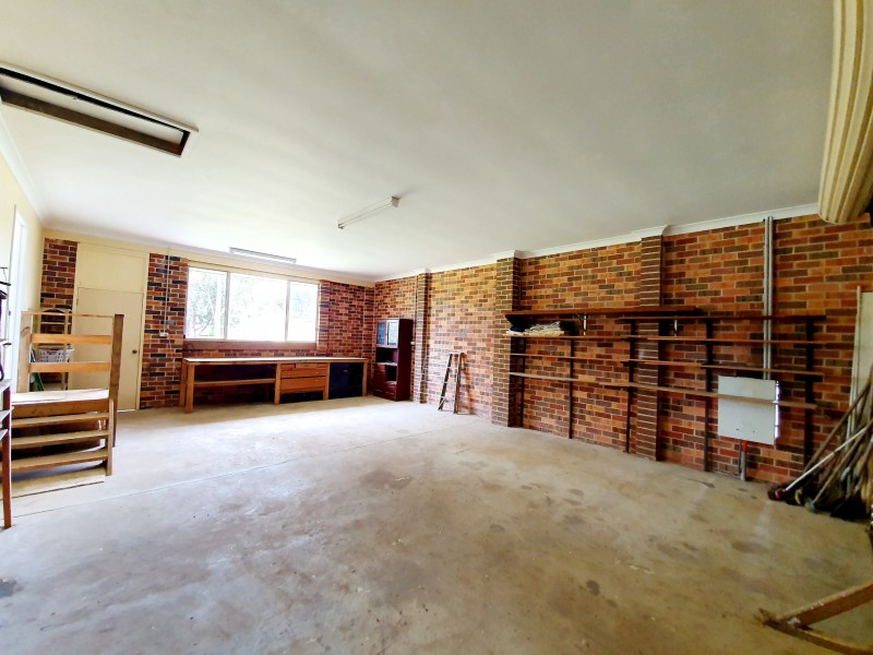 15 Old Geelong Road, Ballan VIC 3342