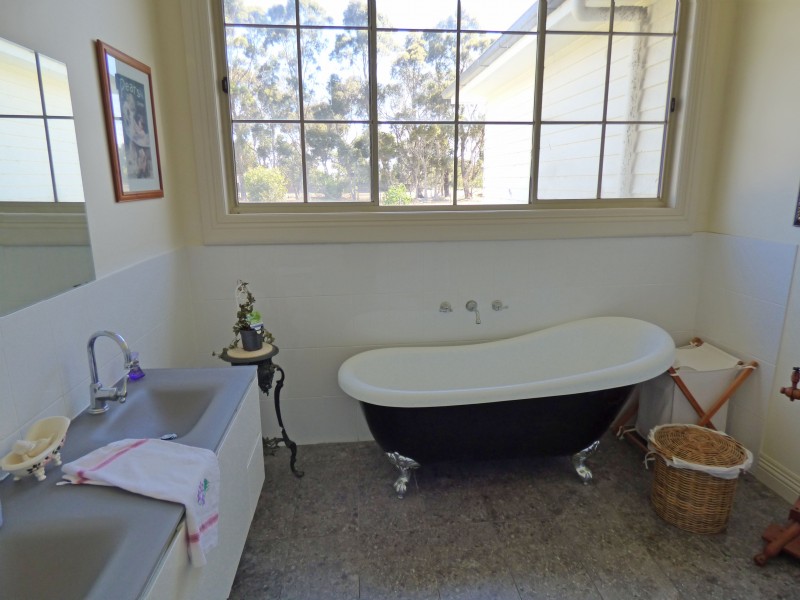 40 Reservoir Road, Rokewood VIC 3330