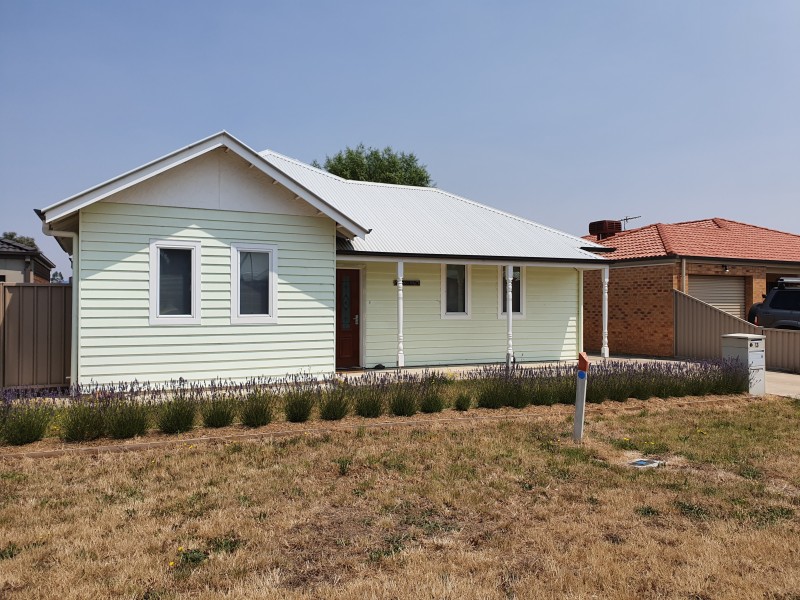 13 Central Park Court, Ballan VIC 3342