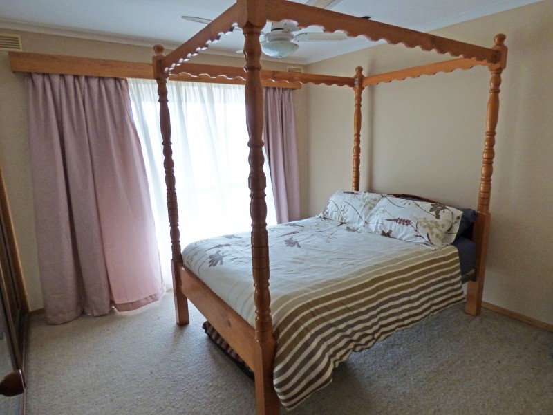 14 Whitfields Lane, Beaufort VIC 3373