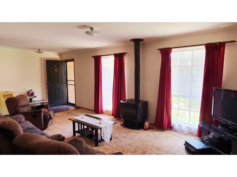 23 Steiglitz Street, Ballan VIC 3342