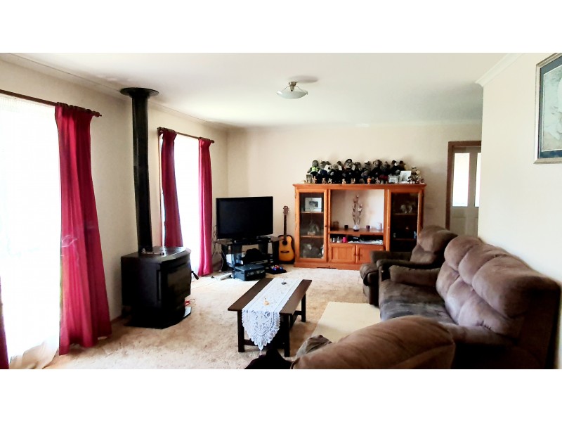 23 Steiglitz Street, Ballan VIC 3342