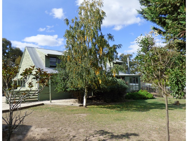 182 Dalgleishs Road, Beaufort VIC 3373