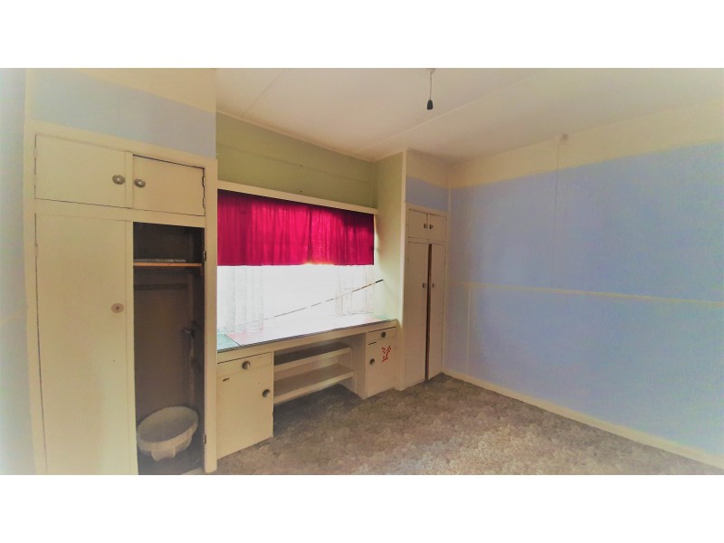 43 EDOLS STREET, Ballan VIC 3342