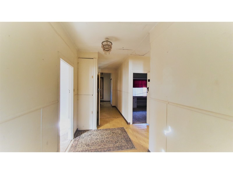 43 EDOLS STREET, Ballan VIC 3342