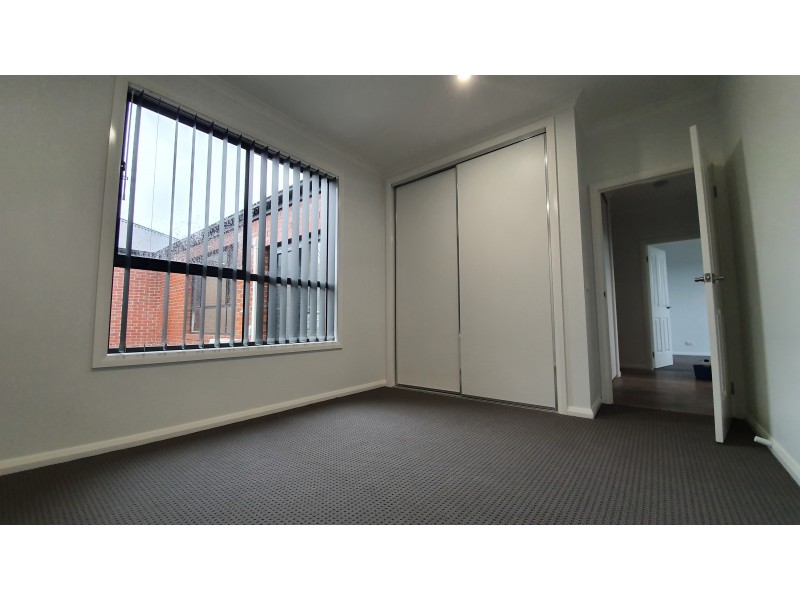 4/403 Old Melbourne Road, Ballan VIC 3342