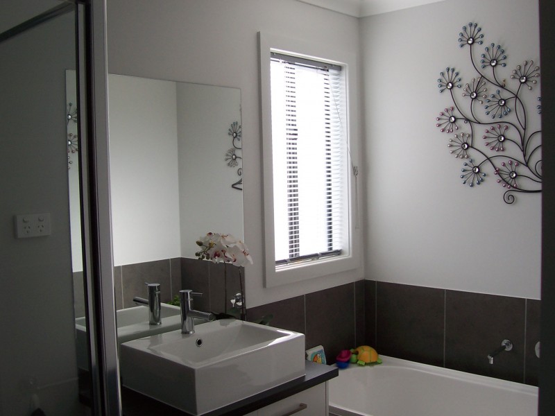 63 Spencer Road, Ballan VIC 3342