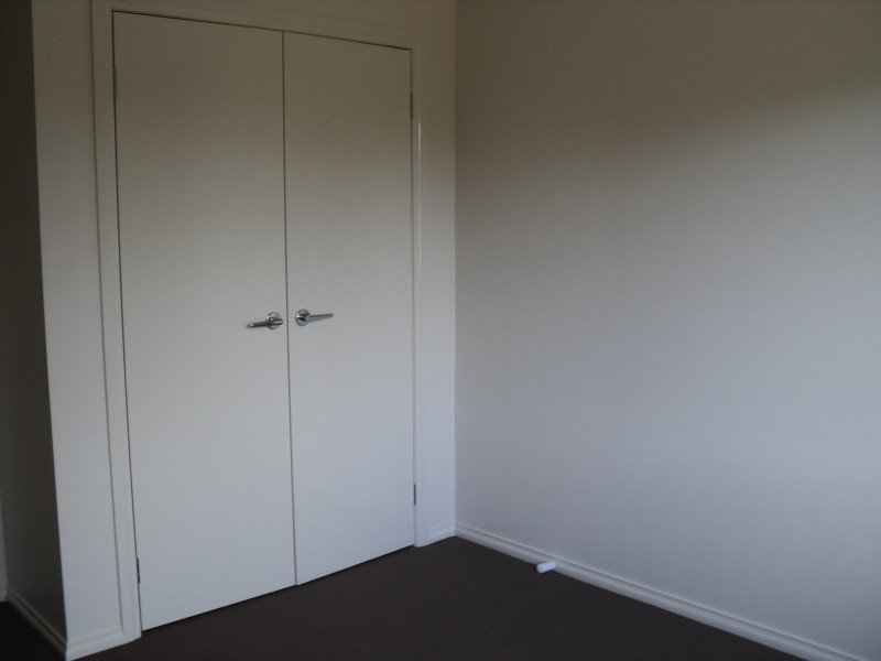 24 Urquhart Street, Gordon VIC 3345