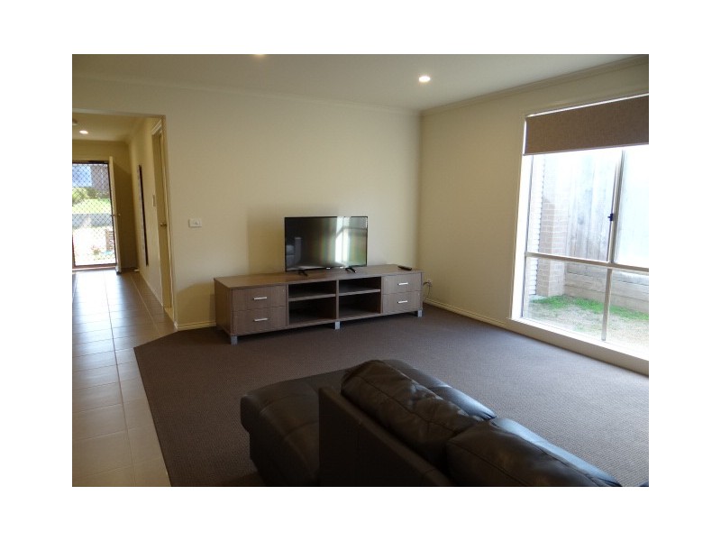 63 Wingara Drive, Rosebud West VIC 3940
