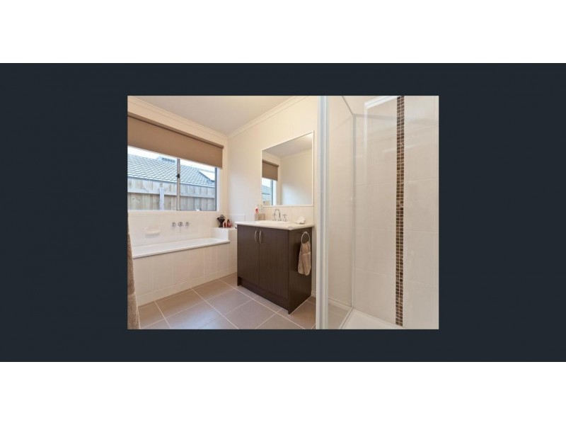 63 Wingara Drive, Rosebud West VIC 3940