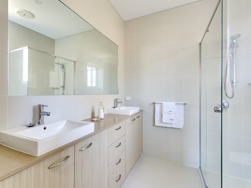 2/17 Mirriam Avenue, Rosebud West VIC 3940