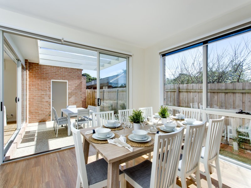 2/17 Mirriam Avenue, Rosebud West VIC 3940