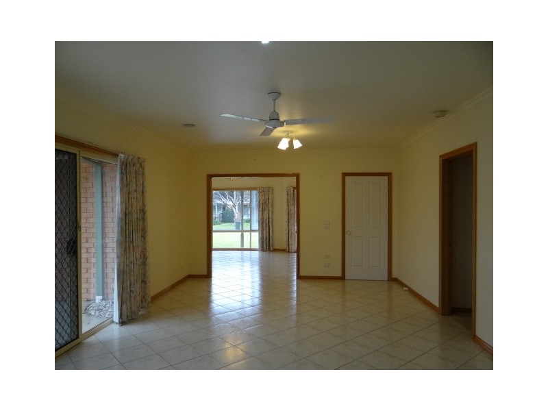 40 Coveside Avenue, Safety Beach VIC 3936