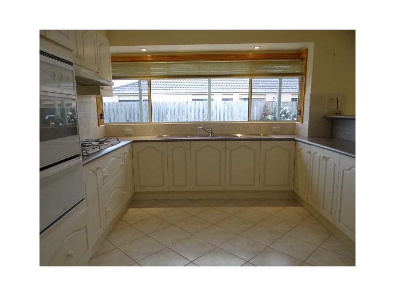 40 Coveside Avenue, Safety Beach VIC 3936