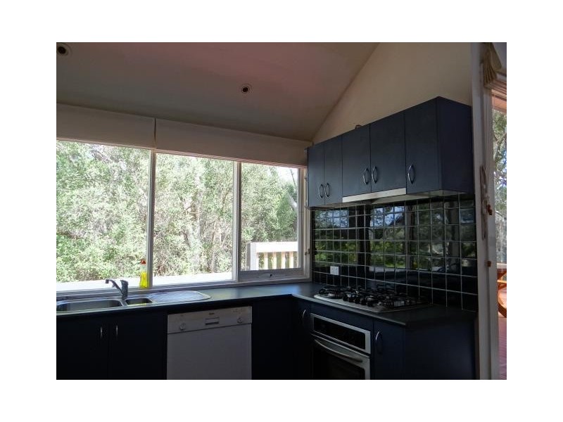 16 Cain Road, Rye VIC 3941