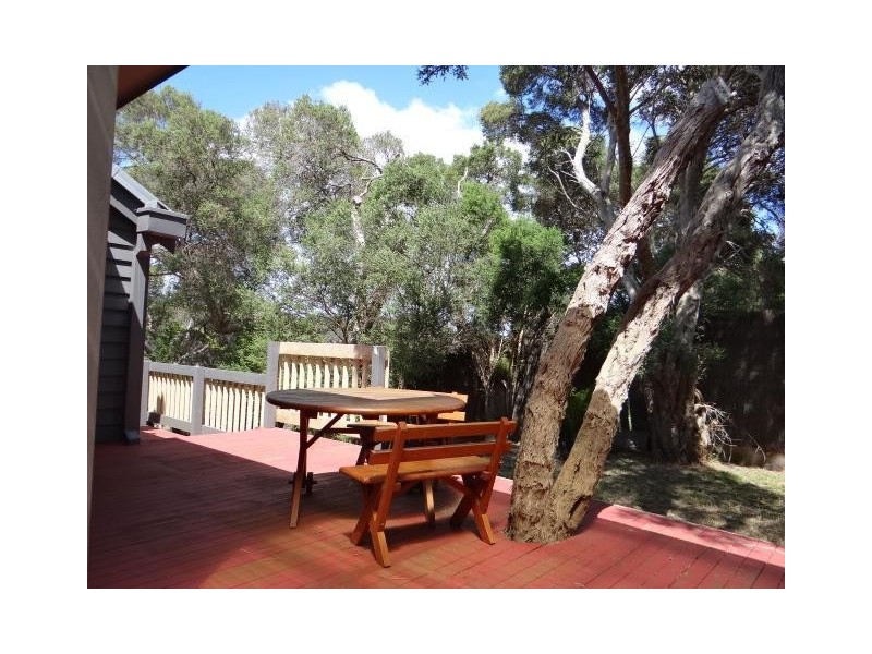 16 Cain Road, Rye VIC 3941