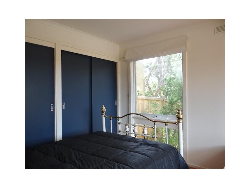 16 Cain Road, Rye VIC 3941